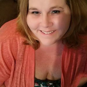 Meet your Posher, Angie