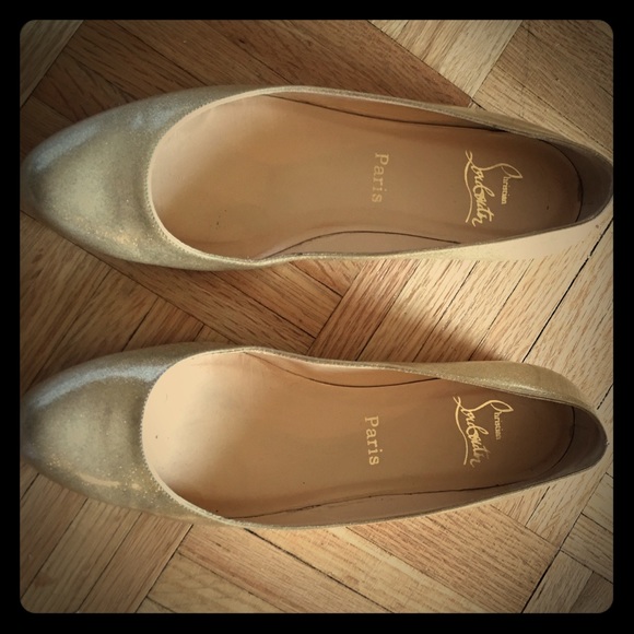 Christian Louboutin nude flats
