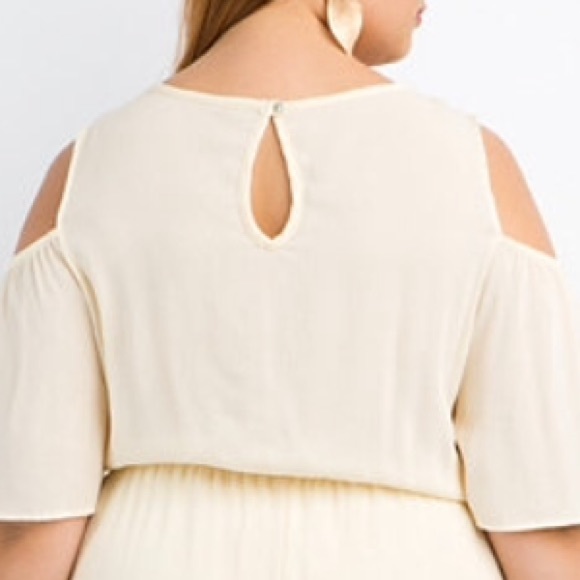 SOLD Fabulous Plus size crochet open - Picture 3 of 4