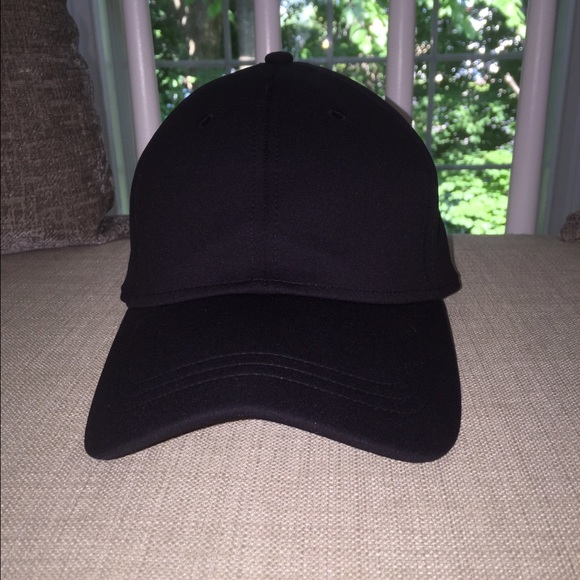 lululemon black cap