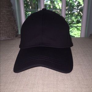 Brand new never worn black Lululemon Baller Hat