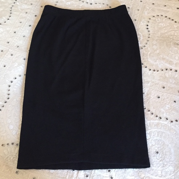 Vince pencil skirt - Picture 3 of 3