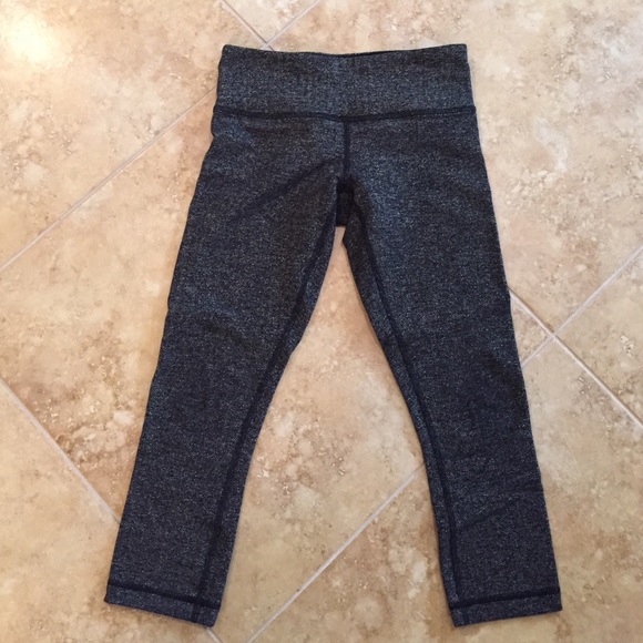Lululemon Wunder Under Crops