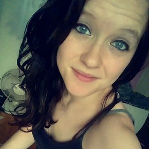 Meet your Posher, Caitlyn