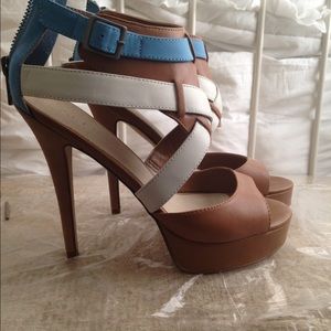 NEW - Aldo multi-color platform sandals heels 6