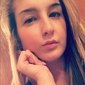 Meet your Posher, Allyson