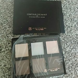 Anastasia contour palette