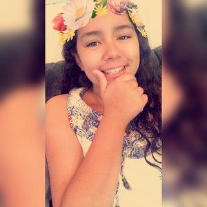 Meet your Posher, Yoselin