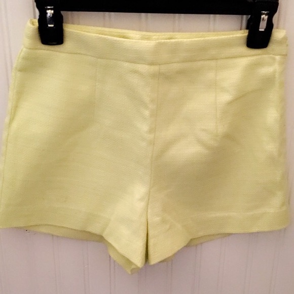 Yellow "tweed-like" shorts. Perfect for spring! - Picture 1 of 3