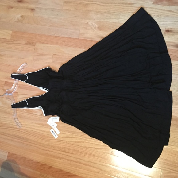 Black Pleated Knit Dress. Size M. - Picture 2 of 3