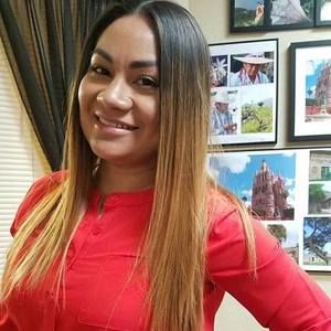 Meet your Posher, Anabel