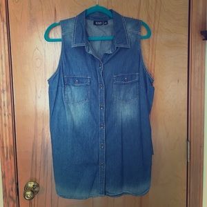 Denim sleeveless top