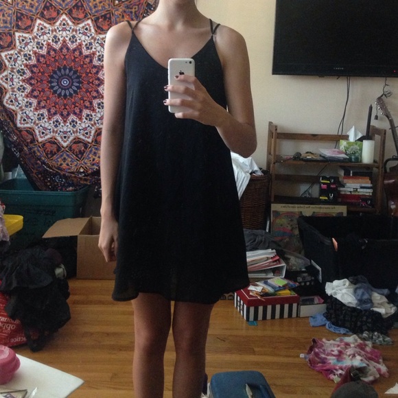 black flowy cross back summer mini dress - Picture 1 of 4