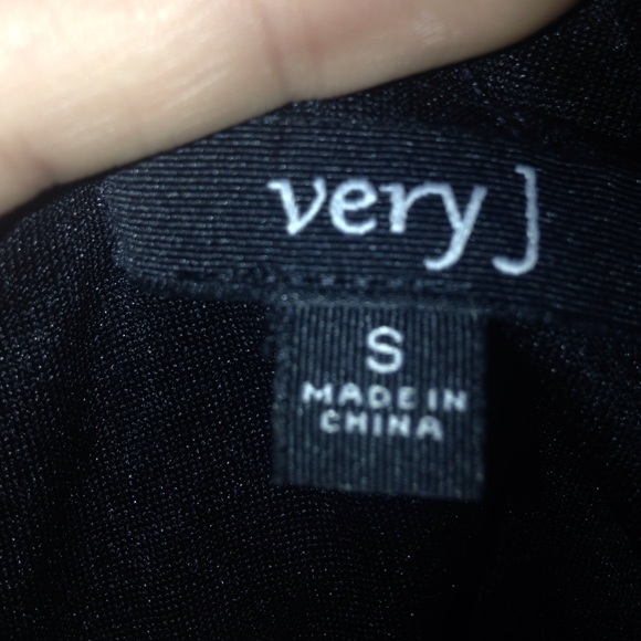 black flowy cross back summer mini dress - Picture 4 of 4