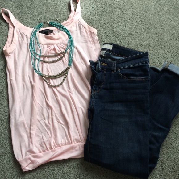 **SOLD** Express top - Picture 3 of 3
