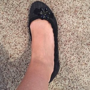 Black/ gray Vera Wang flats