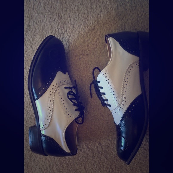 Black & White Brogues/Oxford Shoes