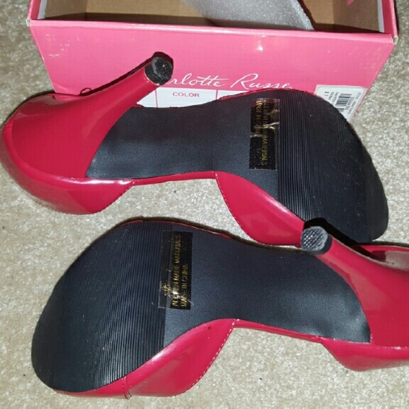 Red Heels - Picture 2 of 2