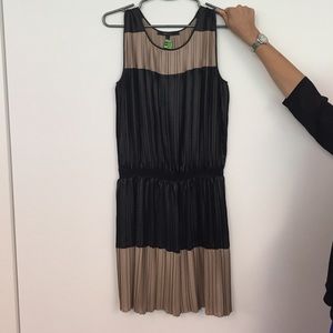 BCBG Max Azria Color Blocked pleated dress