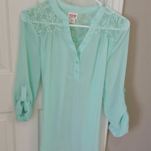 Mint colored blouse with belt - Picture 2 of 2