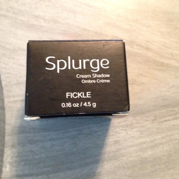 Younique Splurge Cream Eyeshadow Fickle