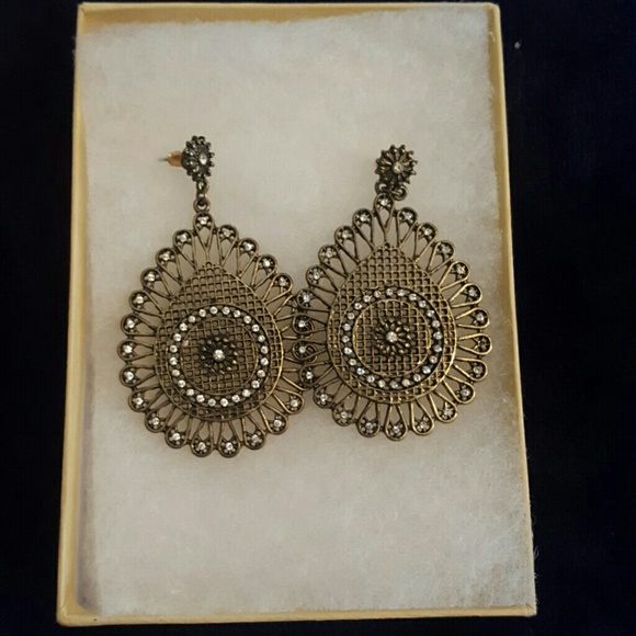Earrings - Picture 2 of 2