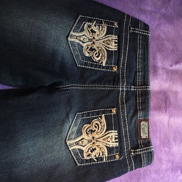 Jeans - Picture 3 of 3