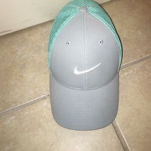 Brand new nike golf hat