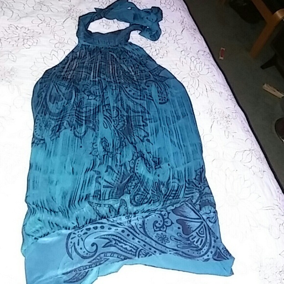 Dress blouse very pretty snd silky