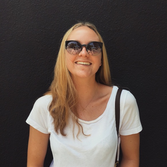 Meet your Posher, Gabrielle - Picture 1 of 1