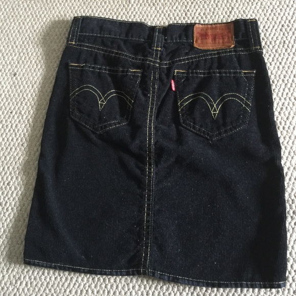 Levi's Western Skirt (Medium) ( Bin 4-002)