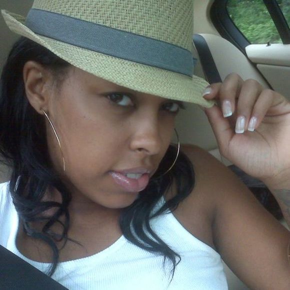 Meet your Posher, Tanisha - Picture 1 of 1