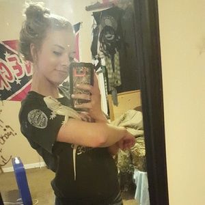 Meet your Posher, Brittney