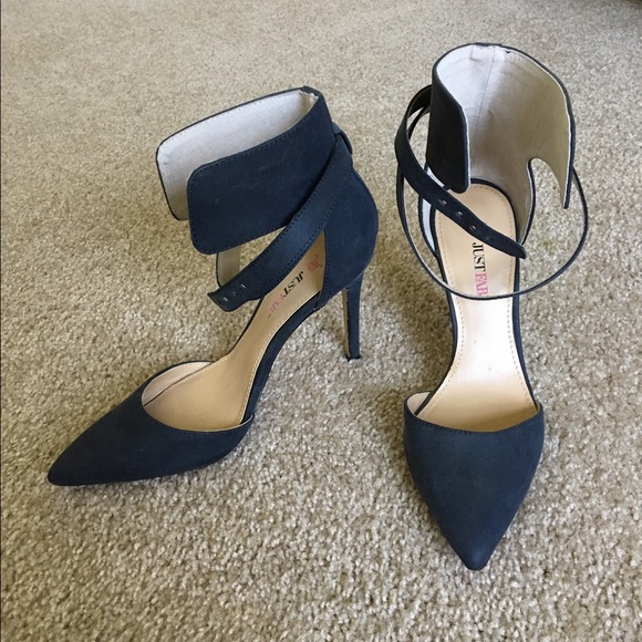 Black Just Fab pumps