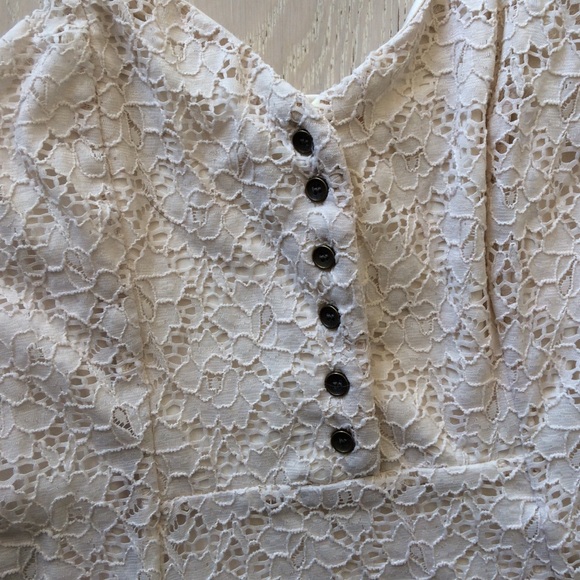 Lace dress :) - Picture 2 of 4