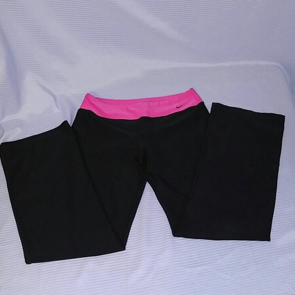 Nike black yoga pants with hot pink band, NWOT