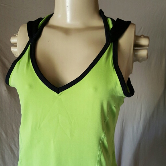 Calvin Klein sport top sz small (fit medium nice)