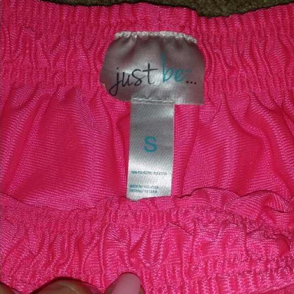 Shorts - Picture 2 of 2