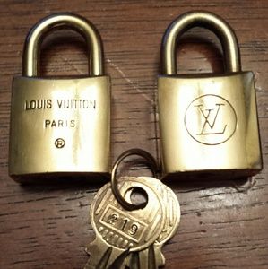Authentic Louis Vuitton Lock and Key set #219