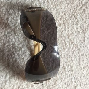 Very nice dolce and gabbana sunglasses