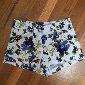 Free people-- floral shorts