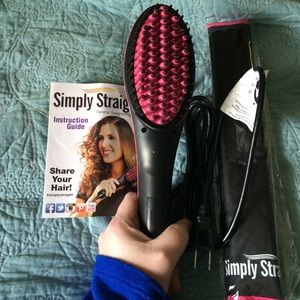 Simply Straight Ceramic Straightener Brush