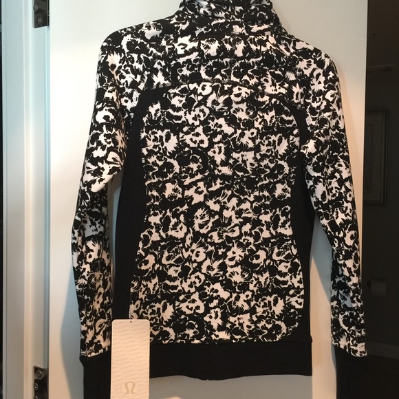 Lululemon Jacket - Picture 2 of 3