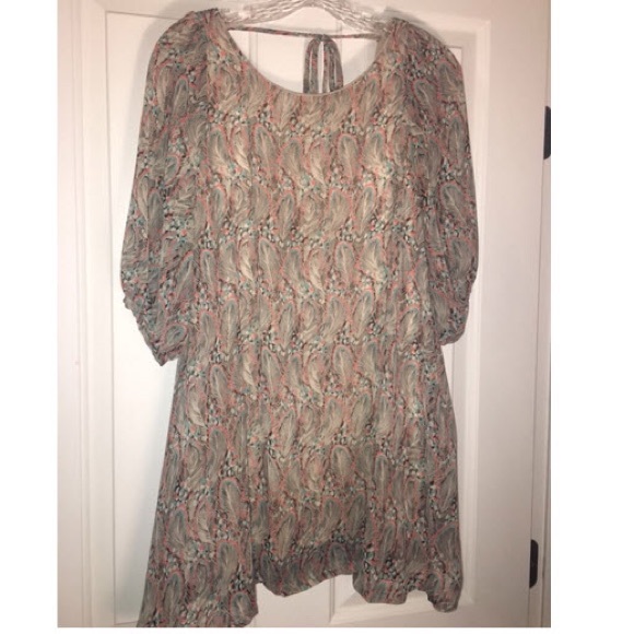 Feather print dress with cut out in back