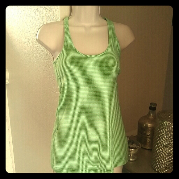 Lululemon top