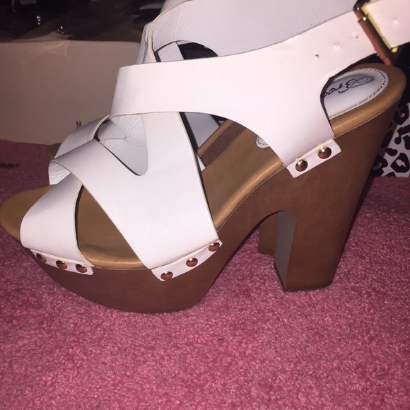 Breckelles Shoes White Platform Wooden Heels Poshmark Breckelles Shoes White Platform Wooden Heels Poshmark