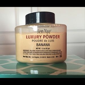 Ben Nye Luxury Banana Powder
