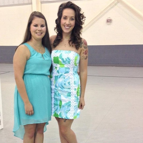 SOLD⛱🎀 - Picture 3 of 3