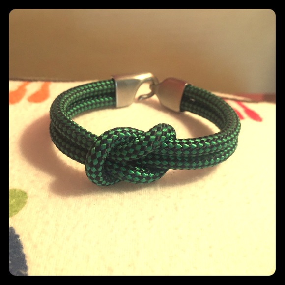 Nautical rope bracelet. Seven inches end to end.