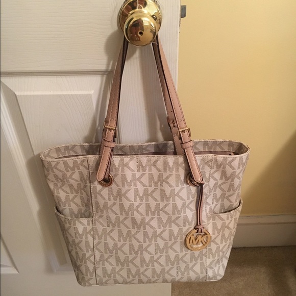 MK Jet Set Tote handbag!